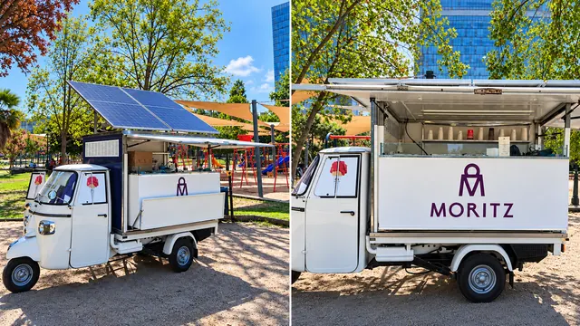 Vehículo de helados MORITZ con paneles solares, visto desde dos ángulos.